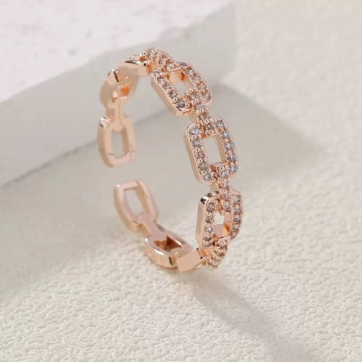 Gigi's Fashion Zircon Twist Chain Open Korean Ring