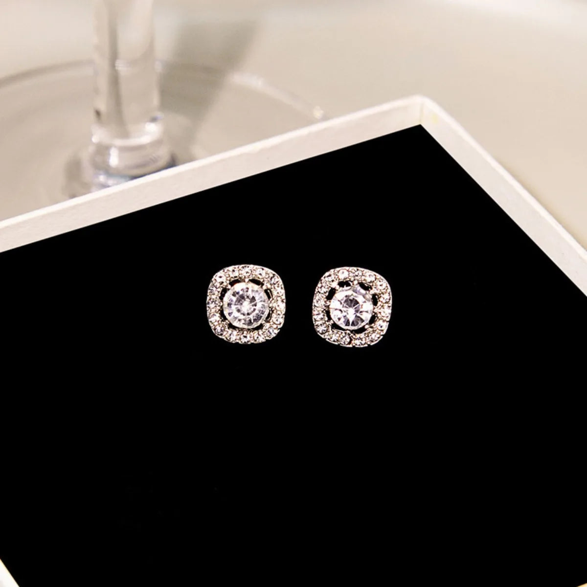 Gigi's Shiny Square Diamond Earrings