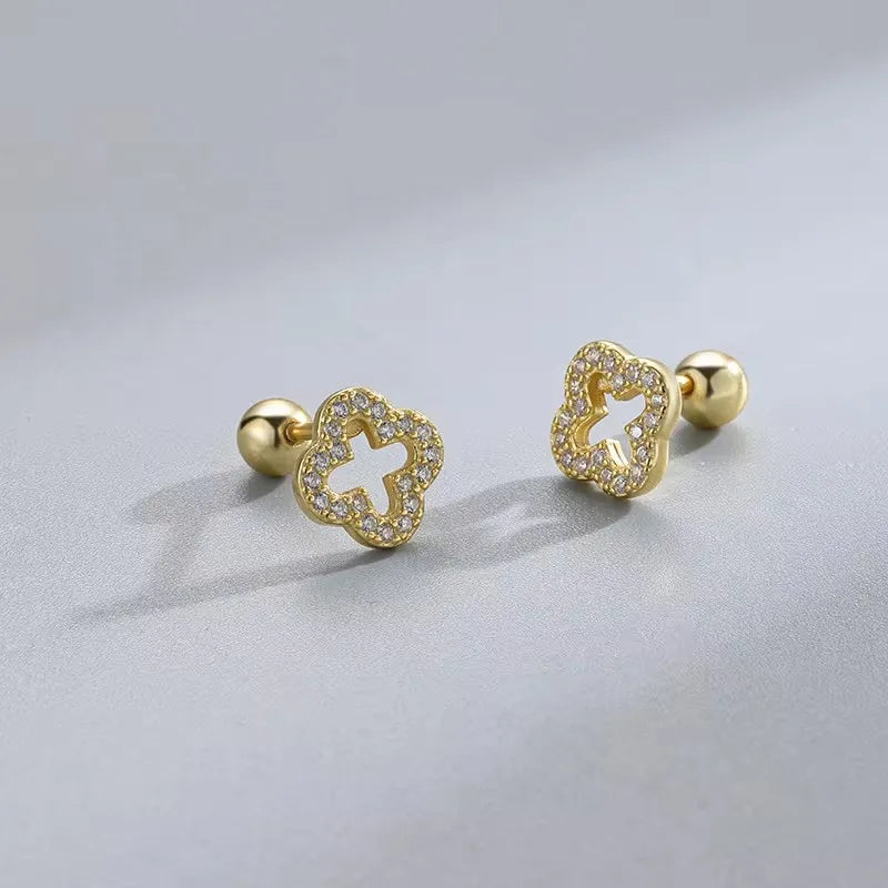 Gigi's Fashion Heart Stud Earrings