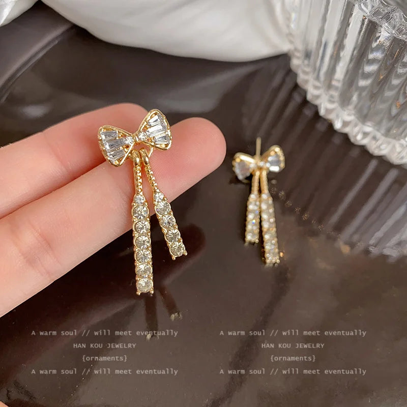 Gigi's Shiny Bow Stud Earrings