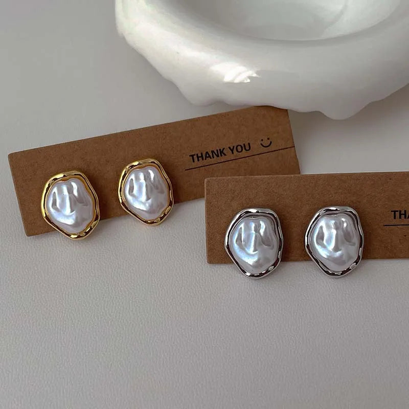 Gigi's Pearl Earrings